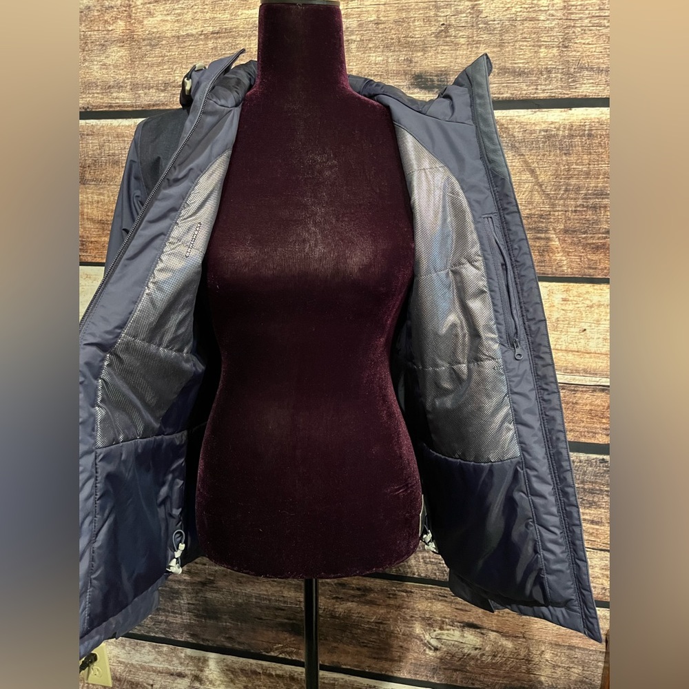 Womens Columbia jacket - Picture 10 of 14